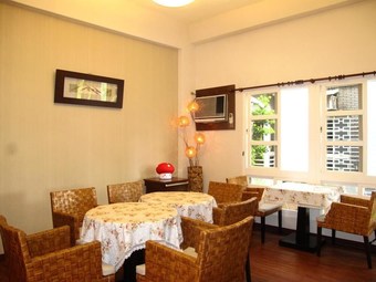 Hotel Happy Day