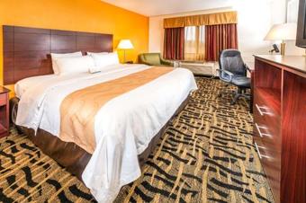 Hotel Quality Inn & Suites