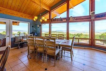 Red Canyon Lodge