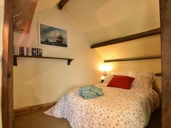 Cozy Holiday Home In Saint-clair-sur-l'elle With Garden