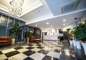Instar Tourist Hotel