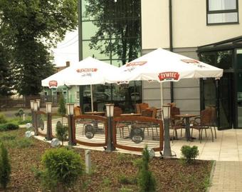 Hotel Niepo?omice