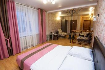 Oasis Hotel