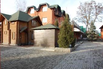 Grebenky Hotel