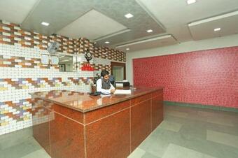 Oyo 17329 R K Hotel