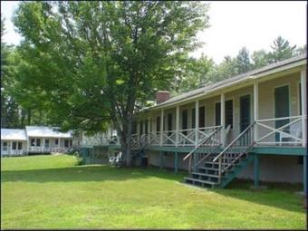 Hotel Highland Lake Resort