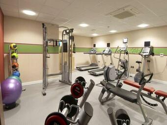 Hotel Hampton By Hilton Corby