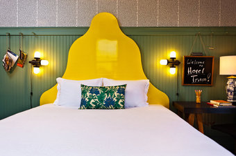 Hotel Triton