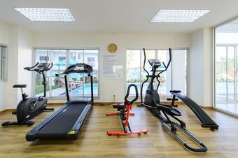 Hotel Recenta Suite Phuket Suanluang