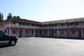 Motel National 9 Santa Cruz