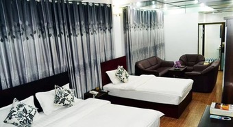 Hotel Cs