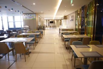 Hotel Holiday Inn Express Yingkou Onelong Plaza
