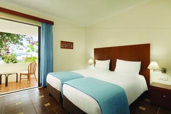 Hotel Ramada By Wyndham Loutraki Poseidon Resort