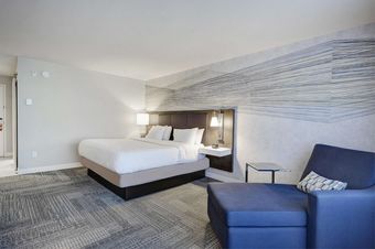 Hotel Hampton Inn & Suites By Hilton Quebec City /saint-romuald