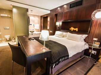 Colosseum Luxury Hotel