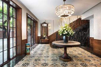 Hotel Capella Shanghai, Jian Ye Li