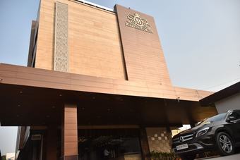 Hotel Millennium Inn