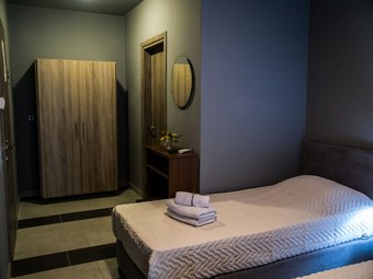 Hotel Gina Studios