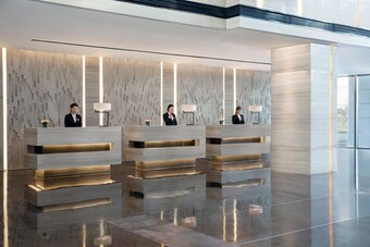 Hotel Courtyard By Marriott Zhengzhou Airport