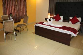 Hotel Bashyam Park