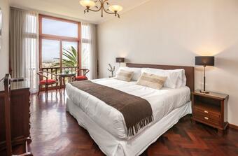 Hotel Altos De La Vina
