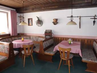 Hostal G�stehaus Marchler