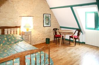 House With 2 Bedrooms In Saint Amand de Coly, With Pool Access, Furnished Garden And Wifi