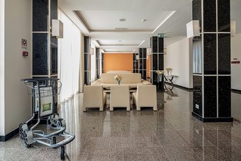 Iu Hotel Namibe