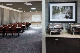 Hotel Courtyard By Marriott Alexandria Old Town/southwest