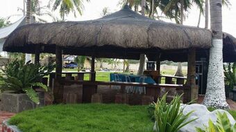 Hotel Nichos Island Resort