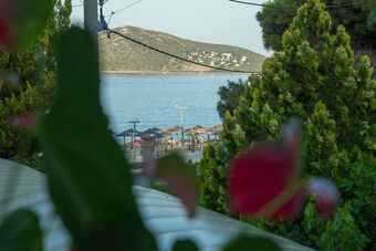 Kiani Akti Hotel