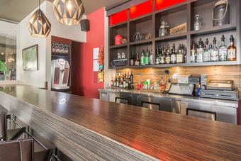 Motel Econo Lodge Inn & Suites