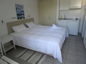 Hotel Milos