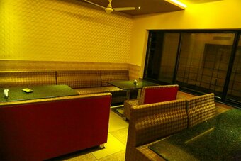 Iroomz Hotel Pawan