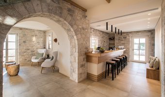 Hotel Bassa Maina Villas & Suites