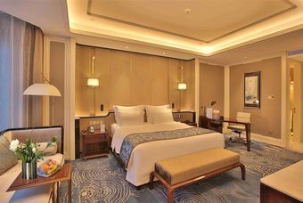 Hotel Wyndham Qingdao