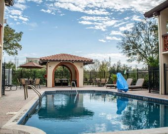 Aparthotel Quality Inn & Suites Tampa - Brandon Near Casino