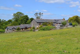 Stylish Cottage Hideaway With Oodles Of Charm Near Looe