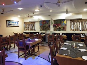 Hotel Samrat
