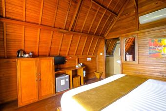 Bed & Breakfast You & We House
