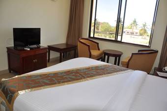 Luwa Evergreen Hotel