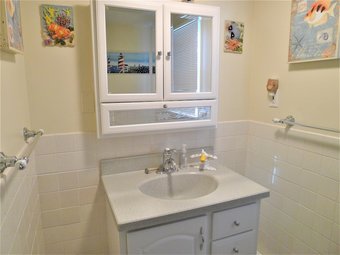 563 Pleasant Lake - 4 Bedroom House