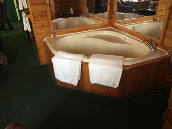 Falcon Lake Hotel