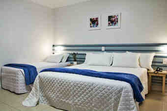 Br Su�tes Hotel