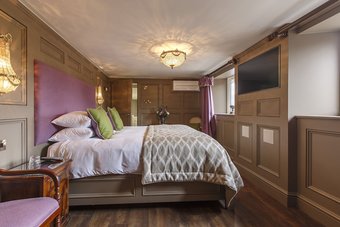 The Ffolkes Hotel