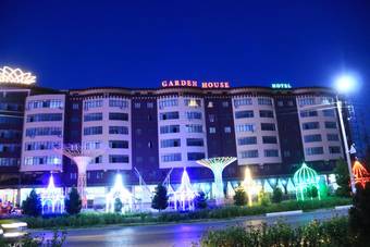 Garden Plaza Hotel