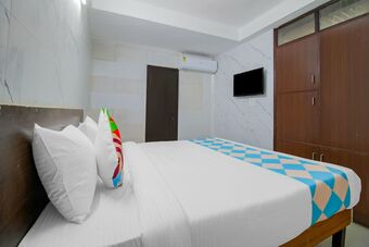 Hotel Oyo Home 41357 Cozy Stay Nsit Delhi Dwarka