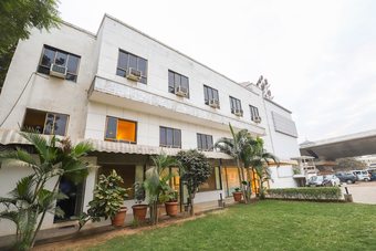 Oyo 2494 Hotel Shree Plaza