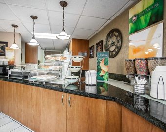 Hotel Quality Inn And Suites