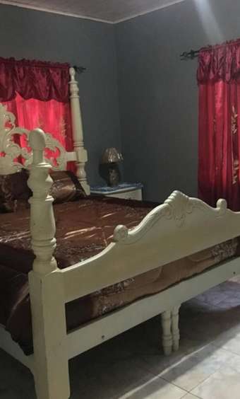 Hotel Diamonds